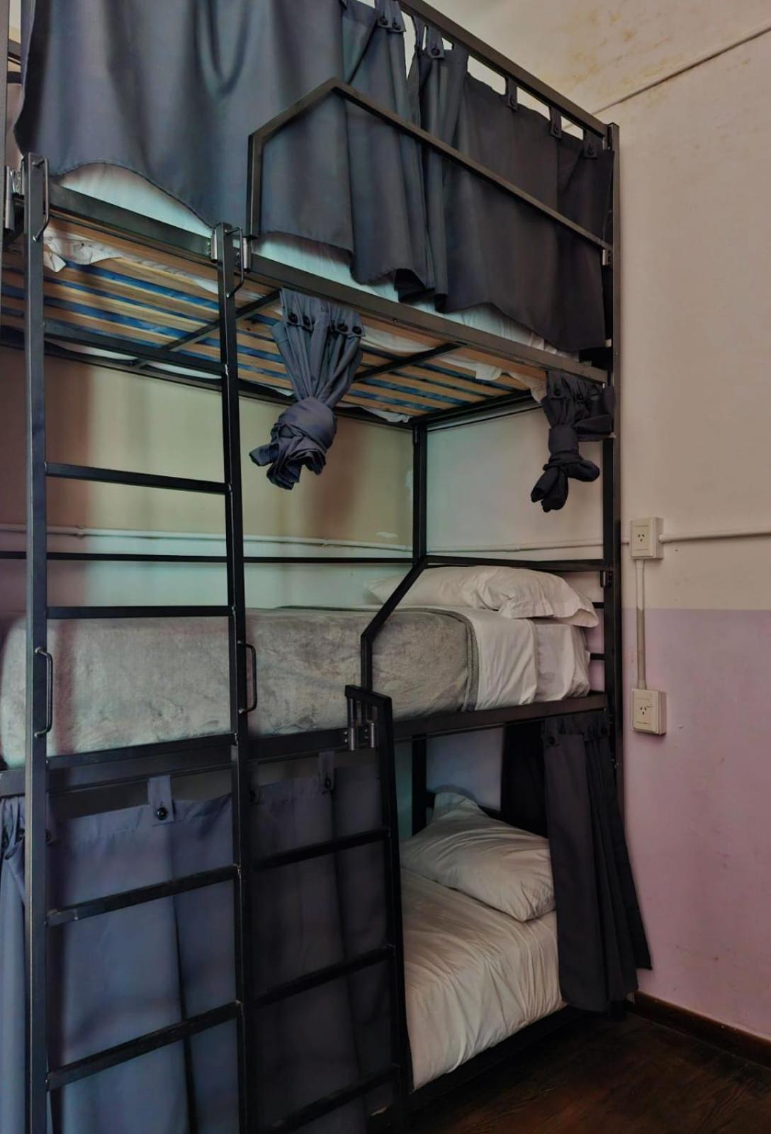 Why Not Nueva Cordoba Hostel Bagian luar foto